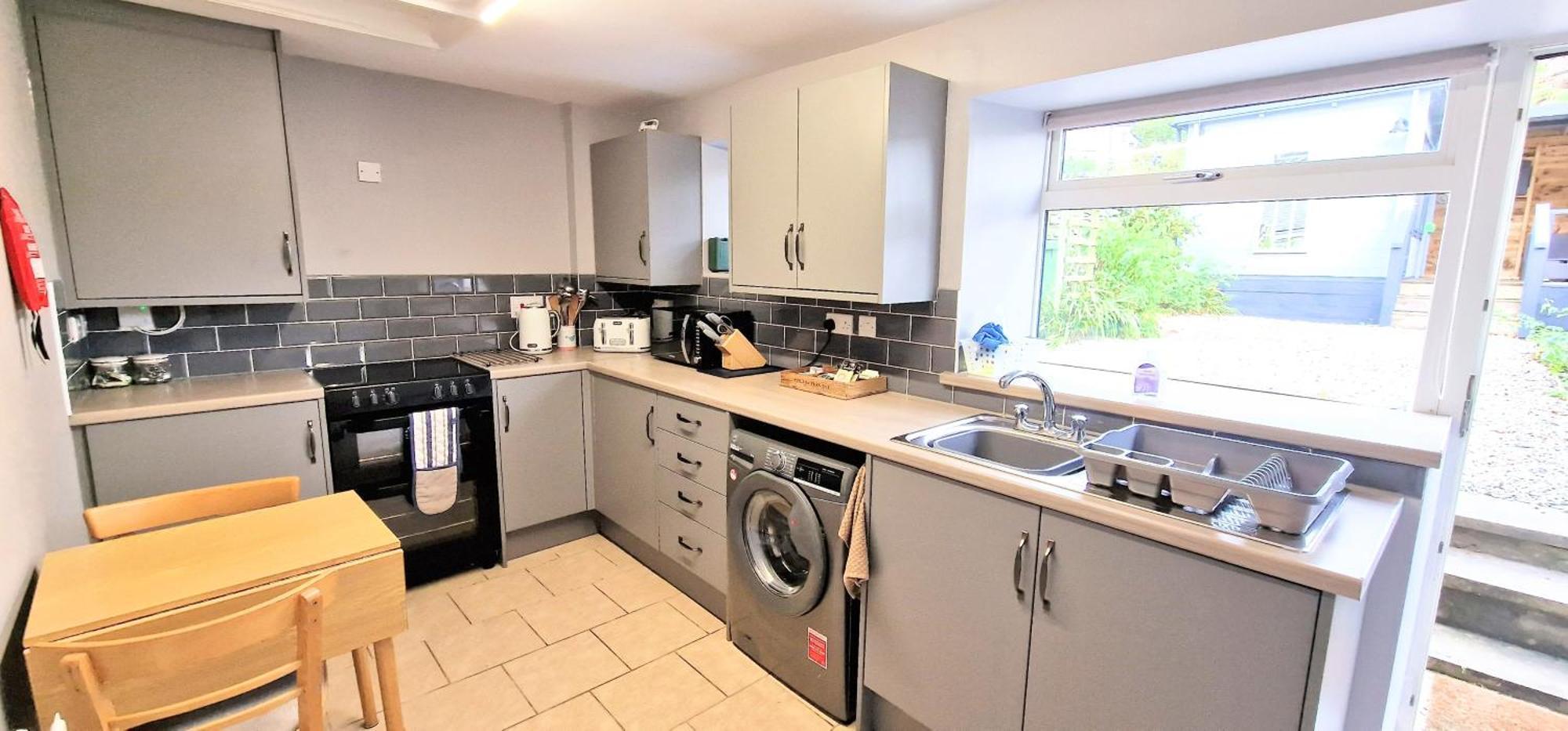 באלנאו פסטיניוג Cheerful 2 Bed Home With Mountain Views מראה חיצוני תמונה