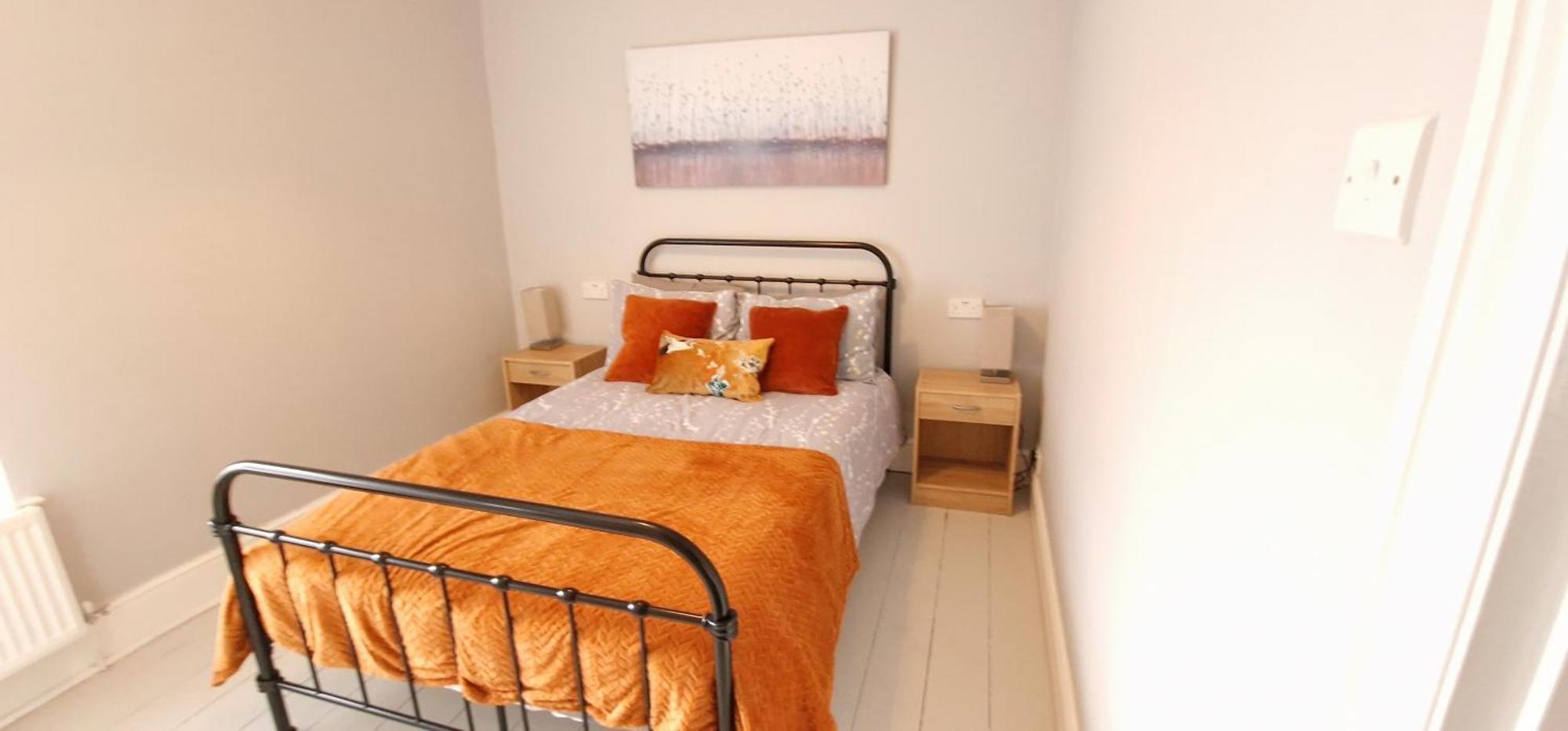 באלנאו פסטיניוג Cheerful 2 Bed Home With Mountain Views מראה חיצוני תמונה